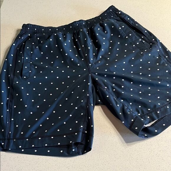 Lululemon Blue and White Lined Polka Dot Athletic Shorts Men’s L - Picture 1 of 8